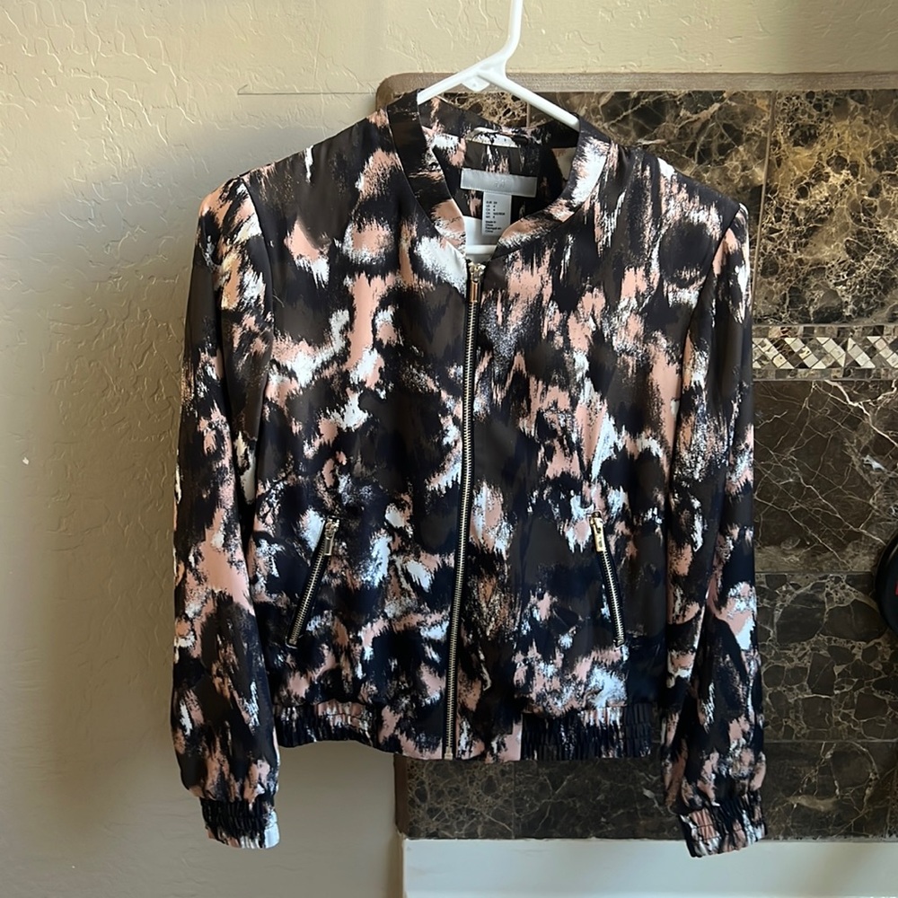 H&M jacket, Size 4. Never worn.